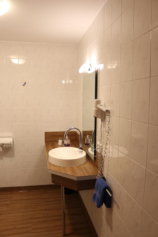 Hotel Baldus Дельменхорст Экстерьер фото