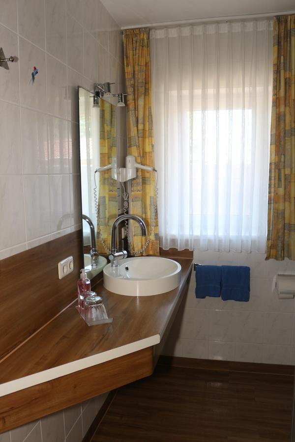 Hotel Baldus Дельменхорст Экстерьер фото
